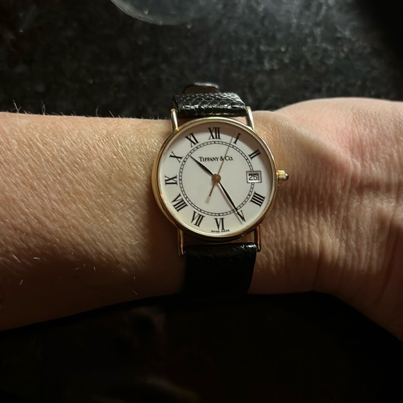 Tiffany & Co Unisex 14k gold watch - Picture 2 of 8